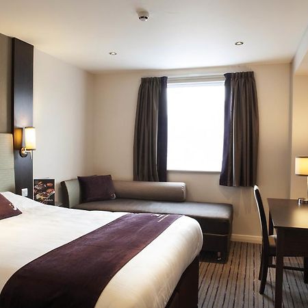 Premier Inn Fort William Exterior foto