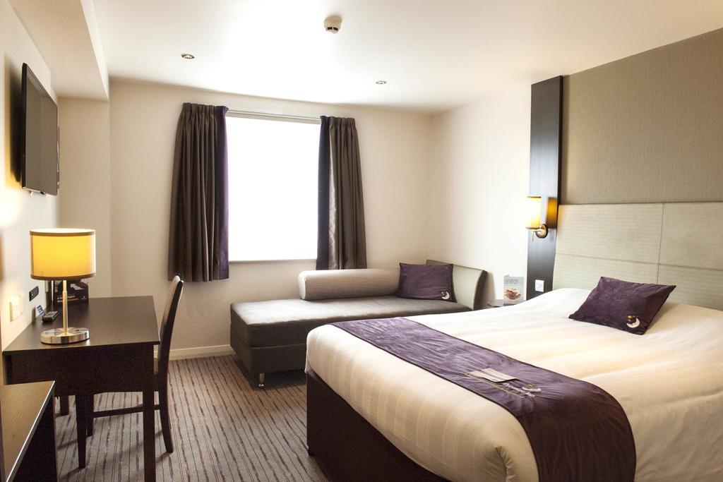 Premier Inn Fort William Exterior foto